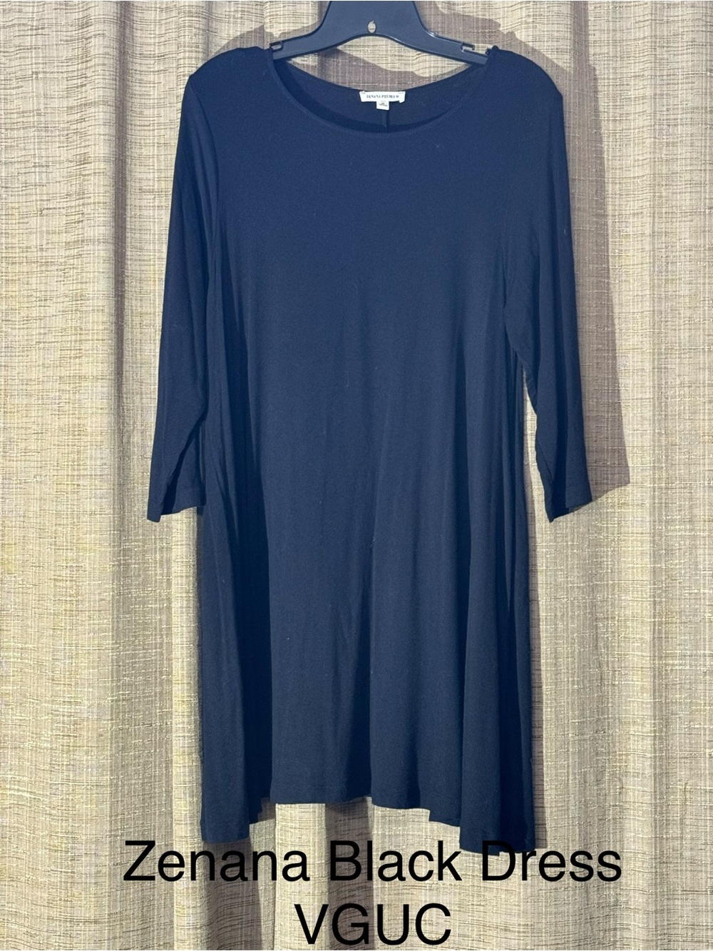 Zenana Outfitters Black A-Line Tunic with Three-Quarter Sleeves